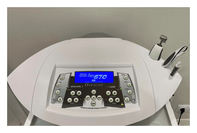 XILIA EPILATION WITH FLASH NEEDLE